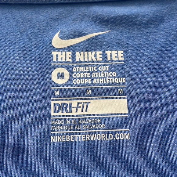 NWOT Nike Dry fit
Excellent Condition 
Size M
#54A - Picture 7 of 7